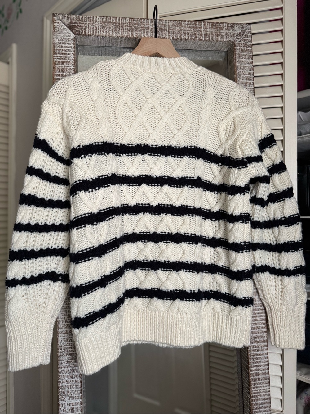 Sezane James Jumper in Ecru/Navy - Picture 4 of 10